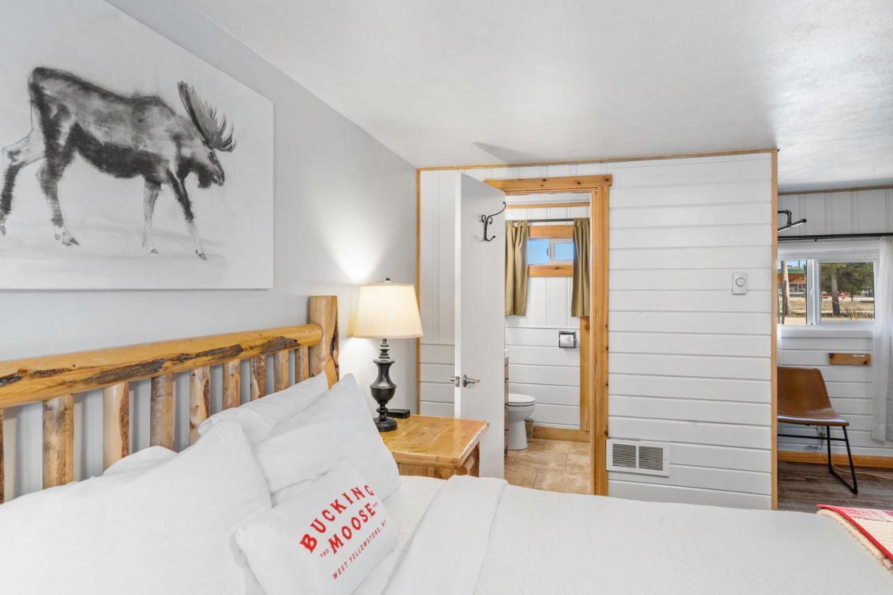 Hotel The Bucking Moose West Yellowstone Exterior foto