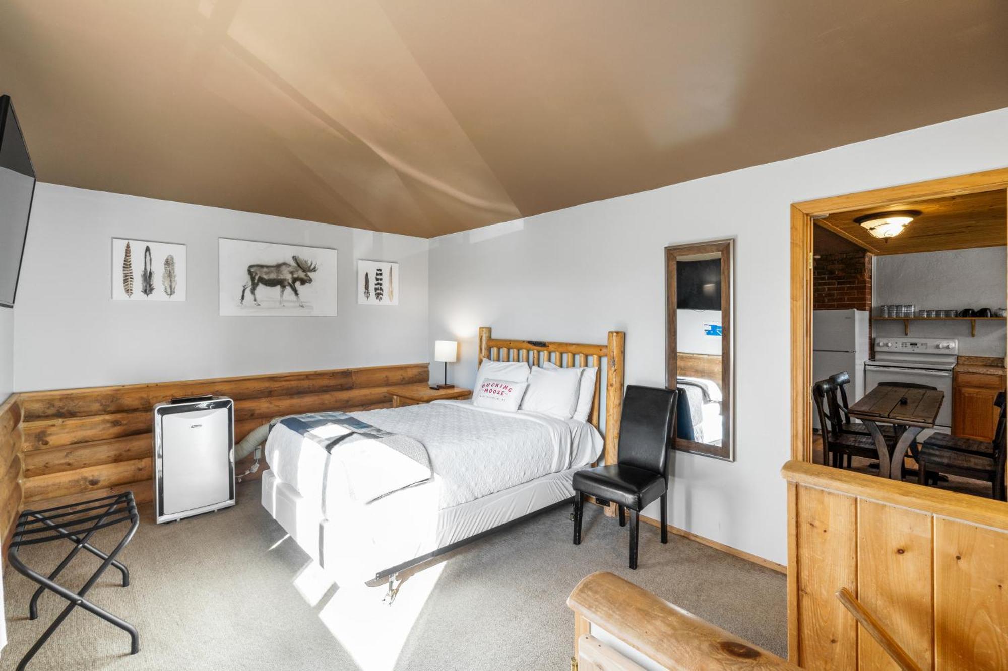 Hotel The Bucking Moose West Yellowstone Exterior foto